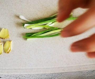 吃完虾吃哈密瓜拉肚子,揭秘吃完虾后吃哈密瓜拉肚子的原因”