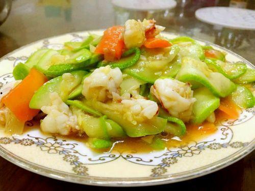 吃虾可以吃伊丽莎白瓜嘛,揭秘吃虾时可以享用伊丽莎白瓜的秘密