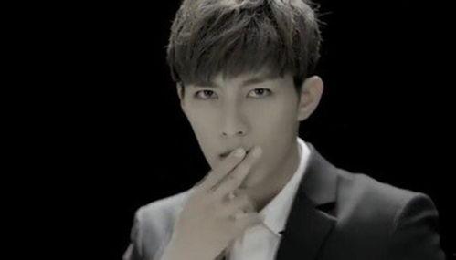 一个帅气的吃瓜群众视频,帅气吃瓜群众带你领略视频魅力