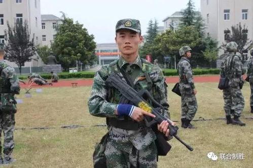 兵哥哥吃瓜战友视频