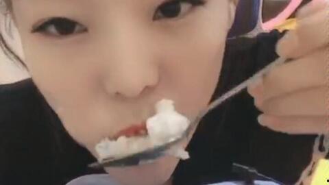 赵梓婷吃瓜视频在线看,揭秘娱乐圈幕后故事